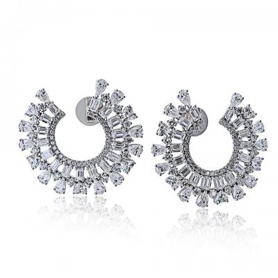 Spray 18K White Gold Front Facing 13 85cttw Hoop Earrings