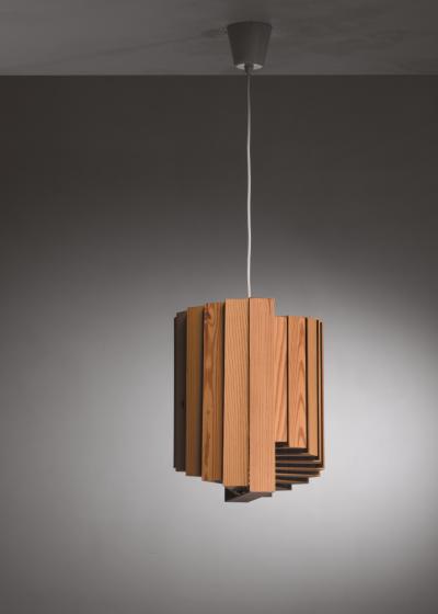 Square wood strip pendant