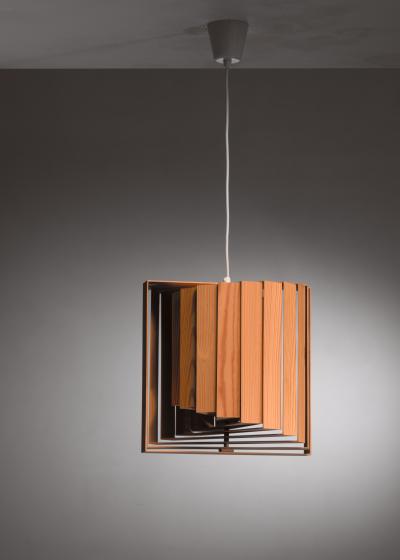 Square wood strip pendant