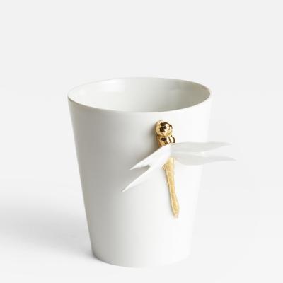 St phane Parmentier Envol e Flight Tall porcelain mug with a gilded dragonfly