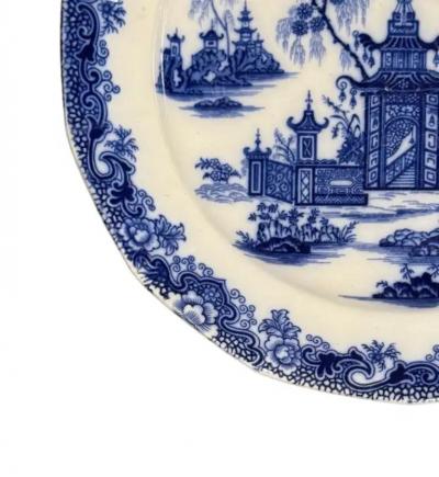 Staffordshire English Whampoa Pattern Transfer Printed Ceramic Plate
