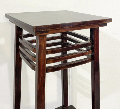 Stand by Marcel Kammerer Model 9640 by Thonet Vienna 1900s