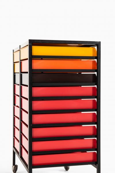 Storage Units Produced by Stil i St l