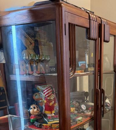 Streamlined Art Deco Display Vitrine with Geometric Woodwork and Glass Shelves