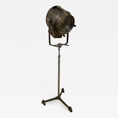 Studio Cremer Spot Light