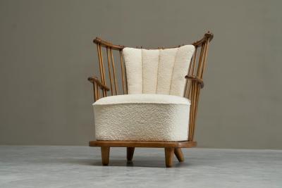 Stunning Art Deco Spindle Back Lounge Chair in Solid Wood and Boucl 1940s