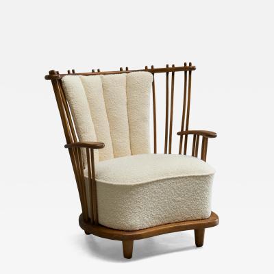 Stunning Art Deco Spindle Back Lounge Chair in Solid Wood and Boucl 1940s