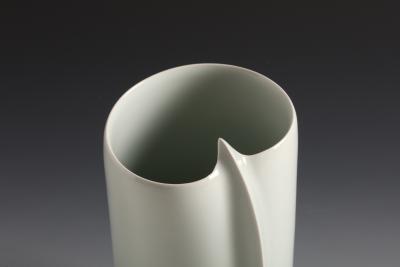 Sueharu Fukami Cylinder Vase entitled Wind T 4829 