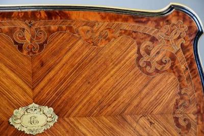 Superb French 19thc Kingwood occasional table