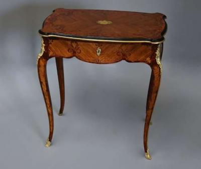 Superb French 19thc Kingwood occasional table