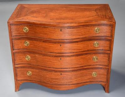 Superb quality serpentine shaped satinwood gentlemans dressing chest