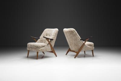 Svante Skogh Pair of Svante Skogh Easy Chairs for F renade M belfabrikerna Sweden 1950s