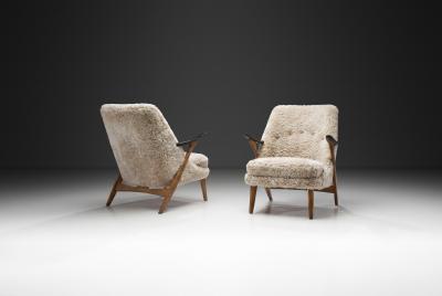 Svante Skogh Pair of Svante Skogh Easy Chairs for F renade M belfabrikerna Sweden 1950s