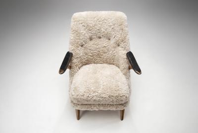 Svante Skogh Pair of Svante Skogh Easy Chairs for F renade M belfabrikerna Sweden 1950s