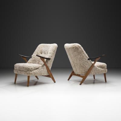Svante Skogh Pair of Svante Skogh Easy Chairs for F renade M belfabrikerna Sweden 1950s