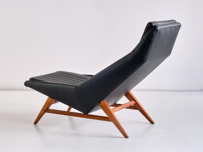 Svante Skogh Svante Skogh Lounge Chair in Leather and Beech AB Hjertquist Co Sweden 1955