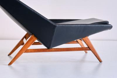 Svante Skogh Svante Skogh Lounge Chair in Leather and Beech AB Hjertquist Co Sweden 1955