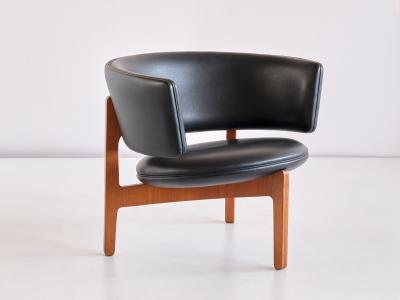 Sven Ellekaer Sven Ellekaer Three Legged Lounge Chair Christian Linneberg Denmark 1962