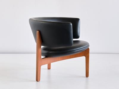 Sven Ellekaer Sven Ellekaer Three Legged Lounge Chair Christian Linneberg Denmark 1962