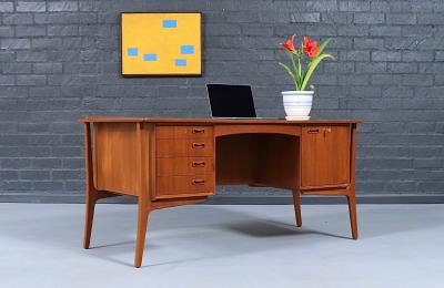 Svend Aage Madsen Svend A Madsen Floating Teak Desk w Bookcase for H P Hansen