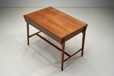 Svend Aage Madsen Svend Aage Madsen Model 200 Desk for Sigurd Hansen M belfabrik Denmark 1950s