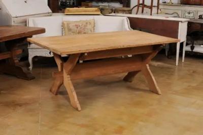 Swedish 1790s European Pine Sawbuck Table with Drawer and Double X Form Legs