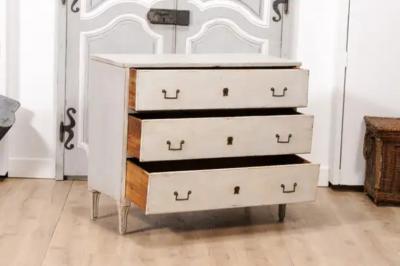 Swedish 1790s Gustavian Period Painted Three Drawer Chest with Carved Feet