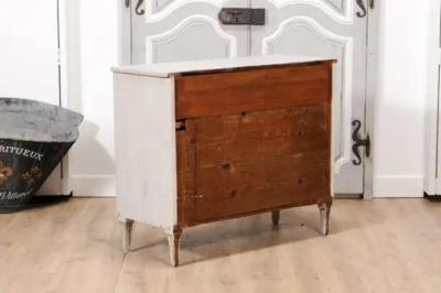 Swedish 1790s Gustavian Period Painted Three Drawer Chest with Carved Feet