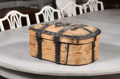 Swedish 1790s Rustic Oval Top Wooden Box with Iron Accents and Distressed Patina