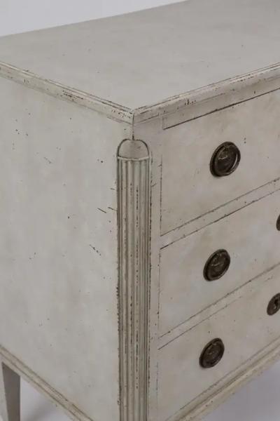 Swedish 1820s Gustavian Style Gray Painted Chest with Carved Semi Columns