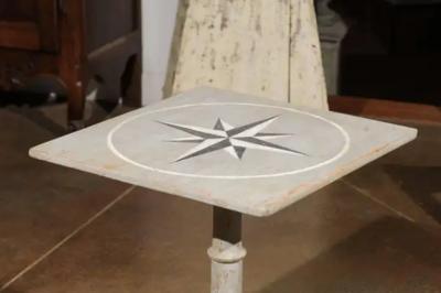 Swedish 1850s Grey Painted Gu ridon Pedestal Side Table with Wind Rose Motif