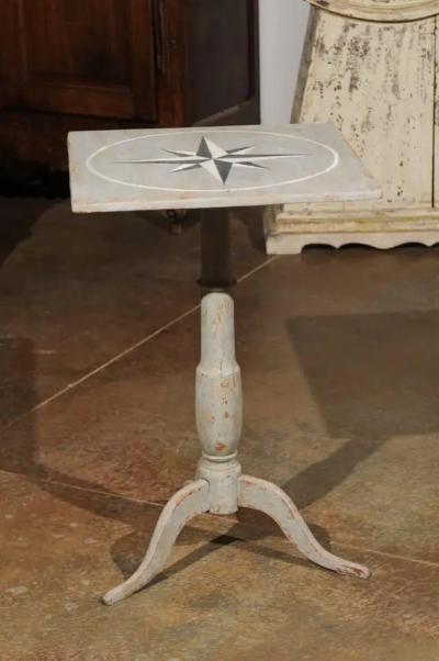 Swedish 1850s Grey Painted Gu ridon Pedestal Side Table with Wind Rose Motif