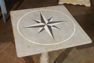 Swedish 1850s Grey Painted Gu ridon Pedestal Side Table with Wind Rose Motif