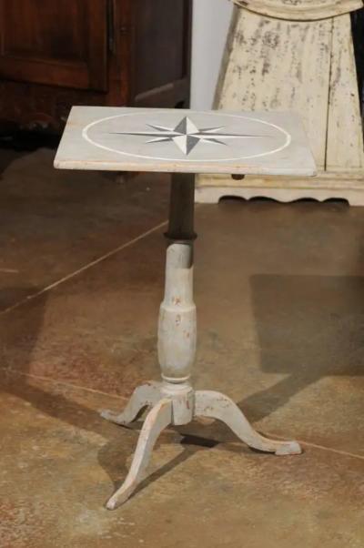Swedish 1850s Grey Painted Gu ridon Pedestal Side Table with Wind Rose Motif