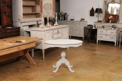 Swedish 1860s Painted Oval Pedestal Table with Carved Apron and Quadripod Base