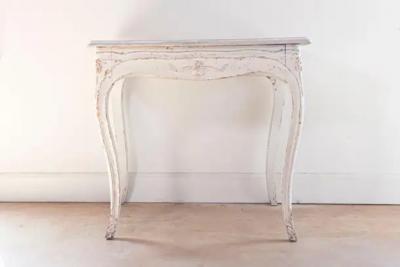 Swedish 1890 Painted Freestanding Side Table with Cabriole Legs and Carved Skirt