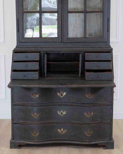 Swedish 18th Century Baroque Vitrine