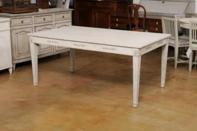 Swedish 1900 Gustavian Style Dining Table with Carved Apron and Fluted Legs