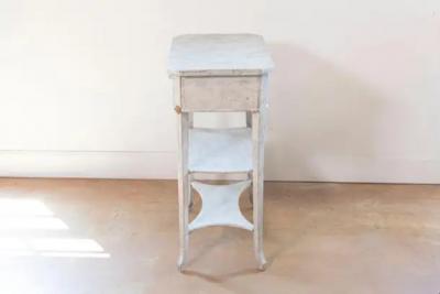 Swedish 1900s Gustavian Style Painted Console Table with Two Drawers and Shelves