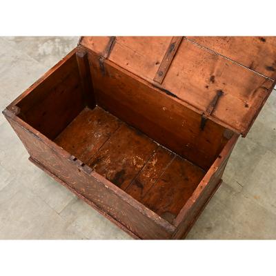Swedish 19th Century Faux Bois Petite Painted Trunk