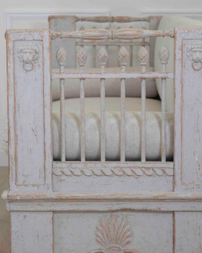 Swedish 19th Century Gustavian Painted Daybed