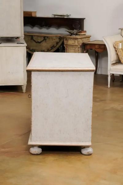 Swedish Baroque 1740s Painted Buffet with Carved Doors and Pullout Drawer