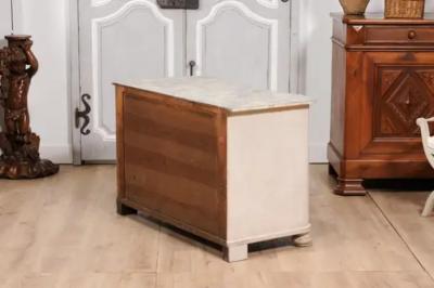 Swedish Baroque Style 19th Century Gray Serpentine Front Three Drawer Chest