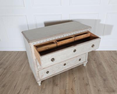 Swedish Chest of Drawers with Dentil Carving Mid 19th Century