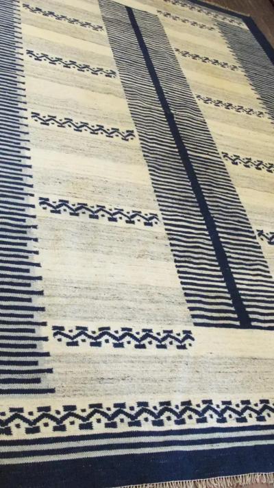Swedish Flat Weave Carpet 20th Century 67 x 910 