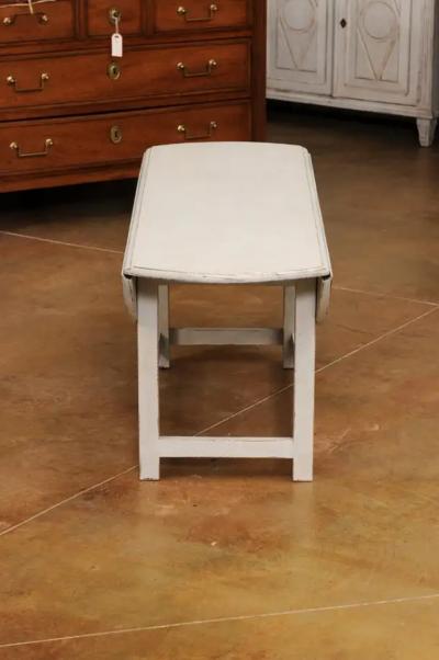 Swedish Grey Painted Oval Top Drop Leaf Coffee Table from the 20th Century