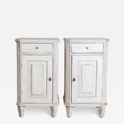 Swedish Gustavian 1880s Light Gray Nightstands with Drawers and Doors a Pair