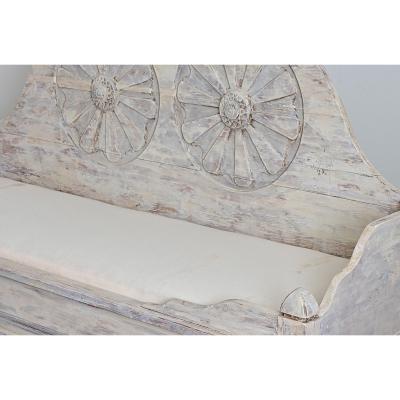 Swedish Gustavian 18th Century Painted Pine Settee with Storage
