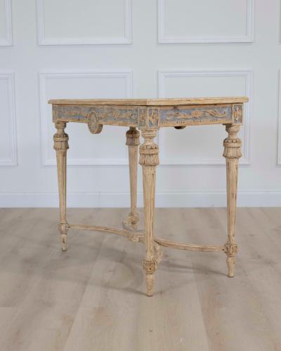 Swedish Gustavian Console Table with Carved Medallion circa 1860