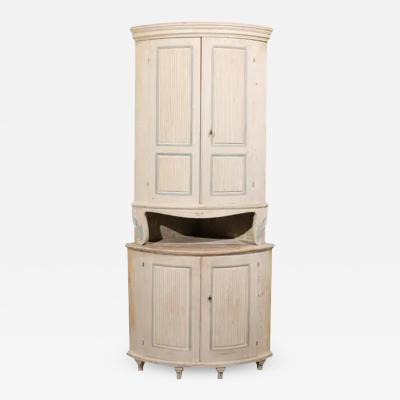 Swedish Gustavian Period 1800s Painted Corner Cabinet with Carved Foliage